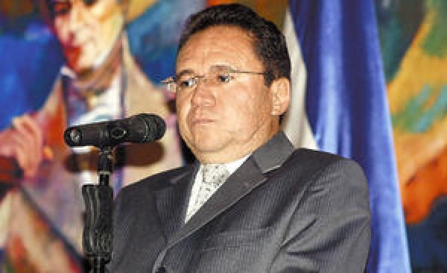 Enrique Flores