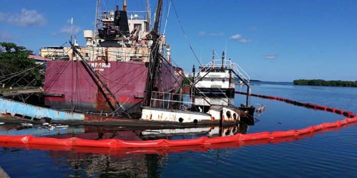 Combustibles Buques Roatan
