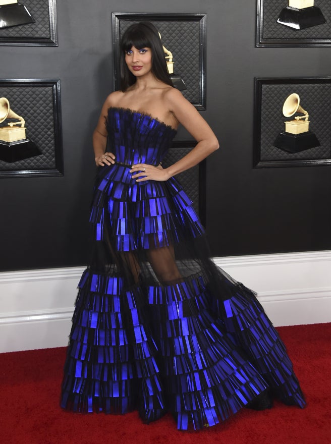 Jameela Jamil en los Premios Grammy 2020.