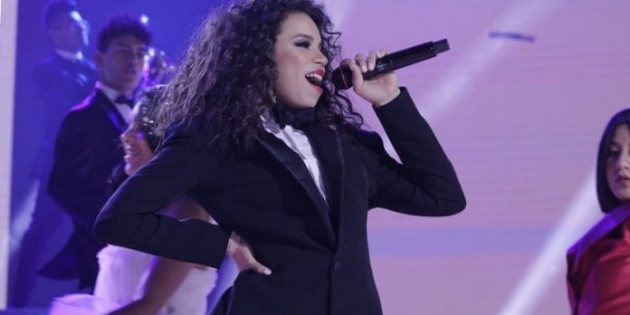 Angie Flores Angie Flores