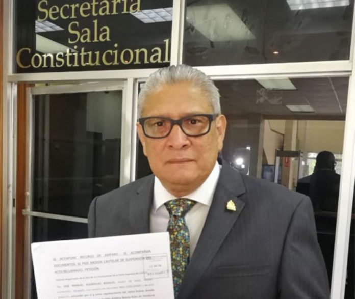 Esdras Amado López Esdras Amado López
