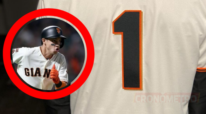Mauricio Dubón luce su nuevo número con los Giants Mauricio Dubón luce su nuevo número con los Giants