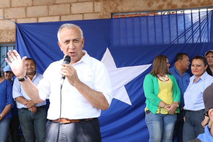 Mauricio Oliva Mauricio Oliva
