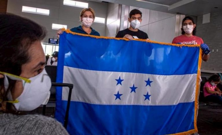 SPS: 150 hondureños regresarán hoy a «su sangre», destaca Efe