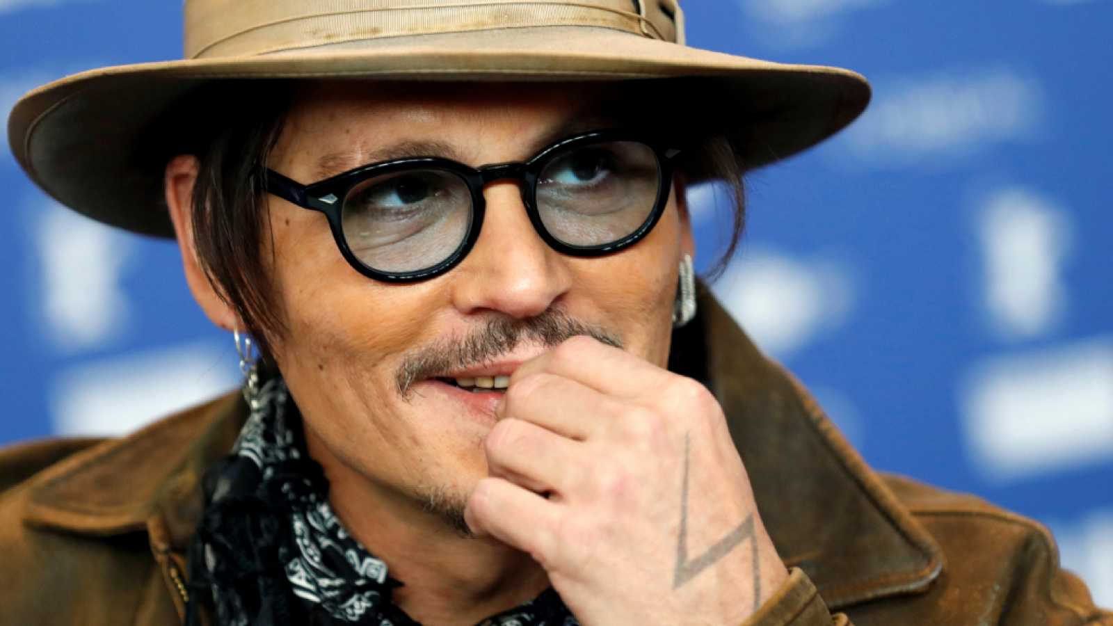 Johnny depp. Джонни Депп. Актер Джонни Депп. Джонни Депп фото. Джонни Депп 2022.