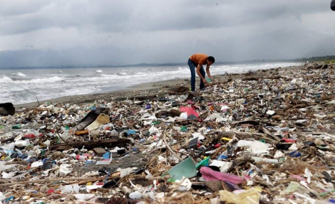 desechos playas de Honduras