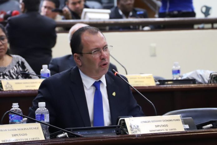 cantantes y futbolistas en el Congreso cantantes y futbolistas en el Congreso
