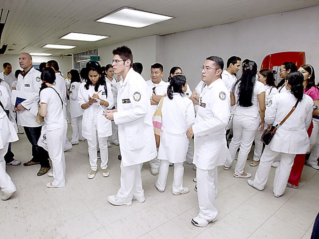 Estudiantes de medicina volver a Hospitales