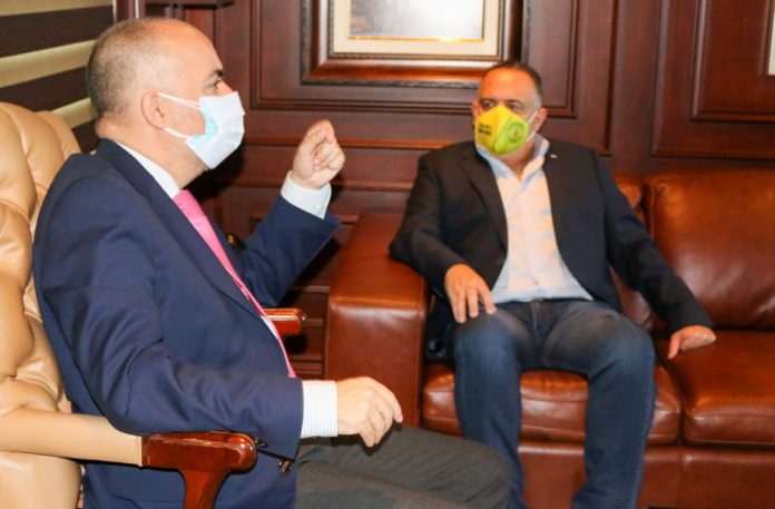 Calidonio se reúne con embajador de UE Calidonio se reúne con embajador de UE