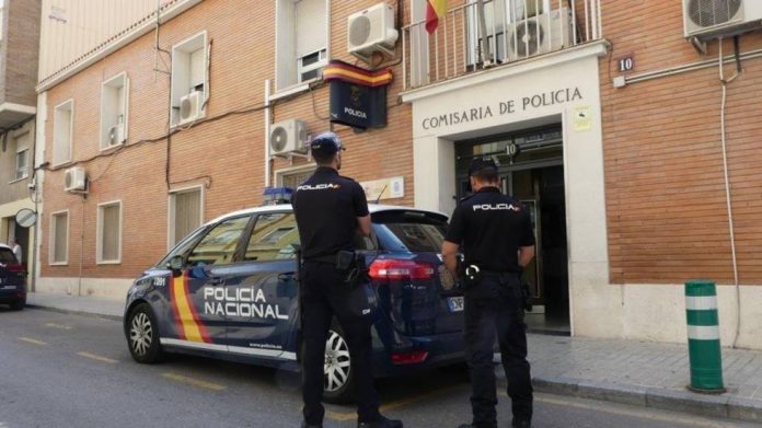hondureña España abuso jefe hondureña España abuso jefe