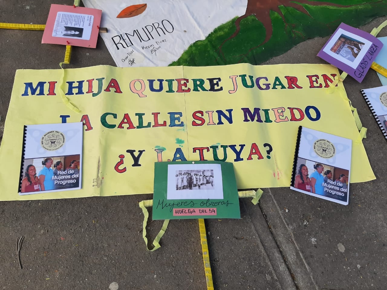 mujeres hondureñas protestan