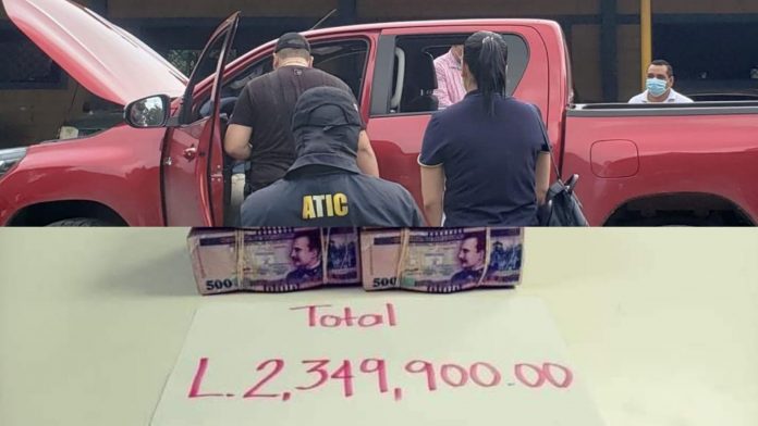 dinero mujer Colón dinero mujer Colón