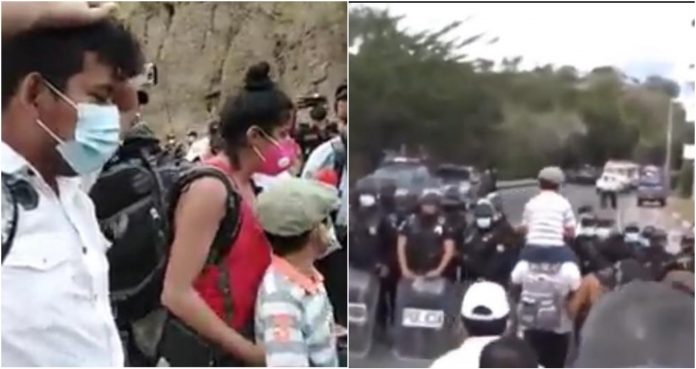 Niño con parálisis en caravana Niño con parálisis en caravana