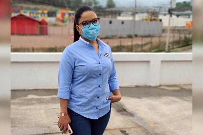 Ariela Cáceres comparte publicación a feministas Ariela Cáceres comparte publicación a feministas