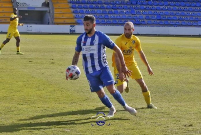 El hondureño puso el 1-0 tras una gran acción individual que finalizó con un potente tiro de zurda desde fuera del área.