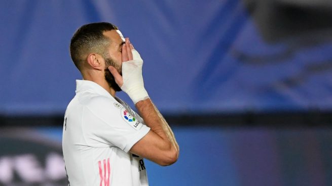 Benzema no se ha recuperado de su microrrotura fibrilar en el aductor de la pierna izquierda y se suma a la lista de ausencias por lesión.