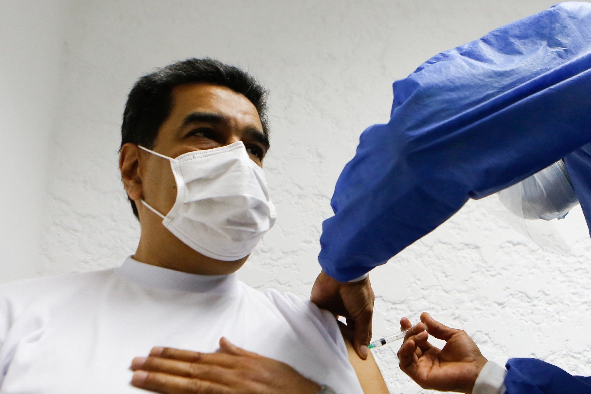 El pasado 6 de marzo, el líder de Venezuela se vacunó contra el COVID-19. La primera dosis recibida fue la de la Sputnik V.