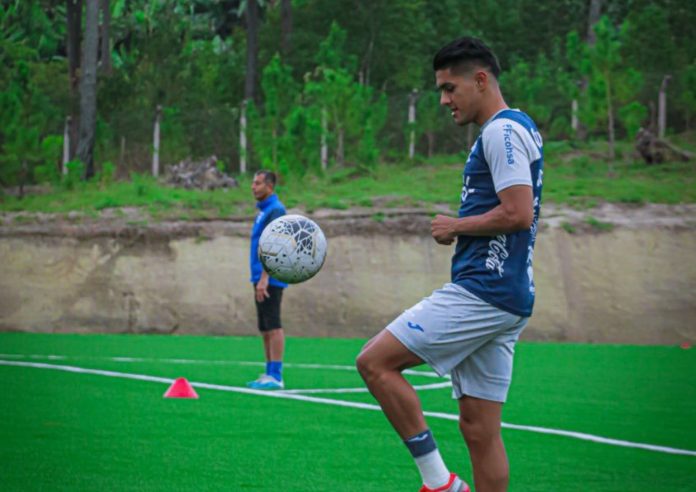 Por sus cualidades, Luis Palma puede competir por un puesto en ataque y también en la segunda línea de la Sub-23 que hará su debut en el Preolímpico el 19 de marzo.