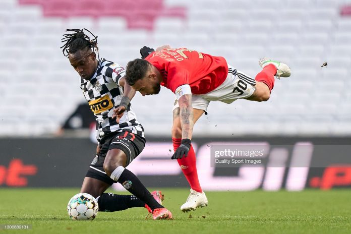 El hondureño Alberth Elis fue parte del once titular, mientras que su compatriota Jorge Renán Benguché se quedó en la banca e ingresó a los 76 minutos.
