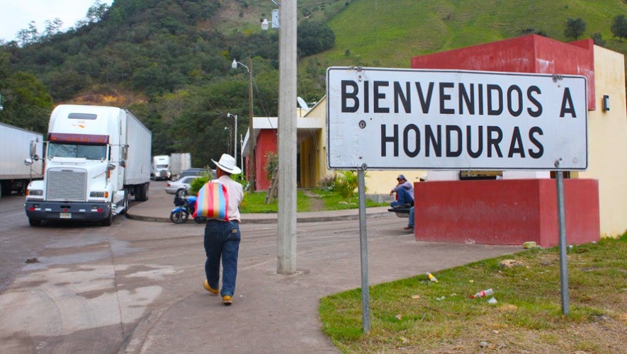 Honduras militariza sus fronteras