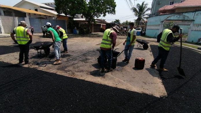 bacheo en la fesitranh y los álamos bacheo en la fesitranh y los álamos
