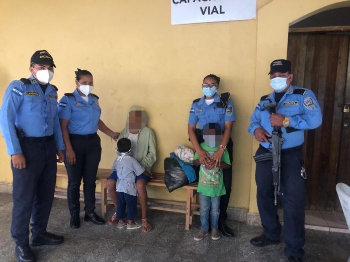 niños sobrevivían pidiendo en calles tras abandono niños sobrevivían pidiendo en calles tras abandono