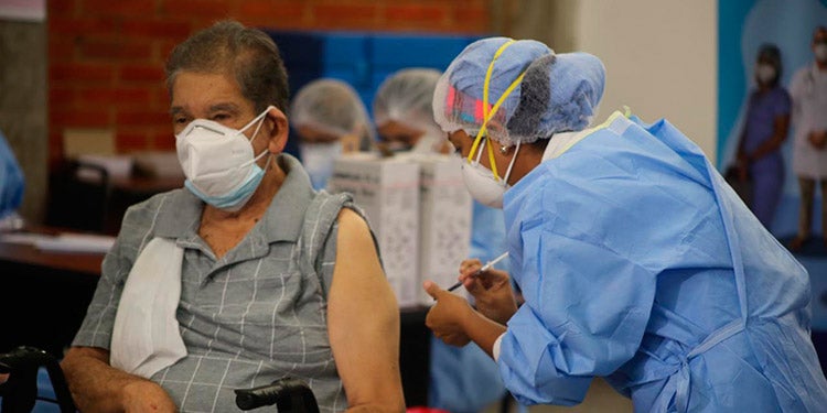 Vacunación en Cortés