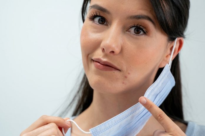 Como prevenir acné por mascarilla Como prevenir acné por mascarilla