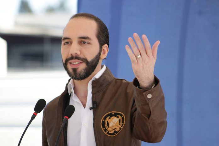 moción para condecorar a Nayib Bukele moción para condecorar a Nayib Bukele