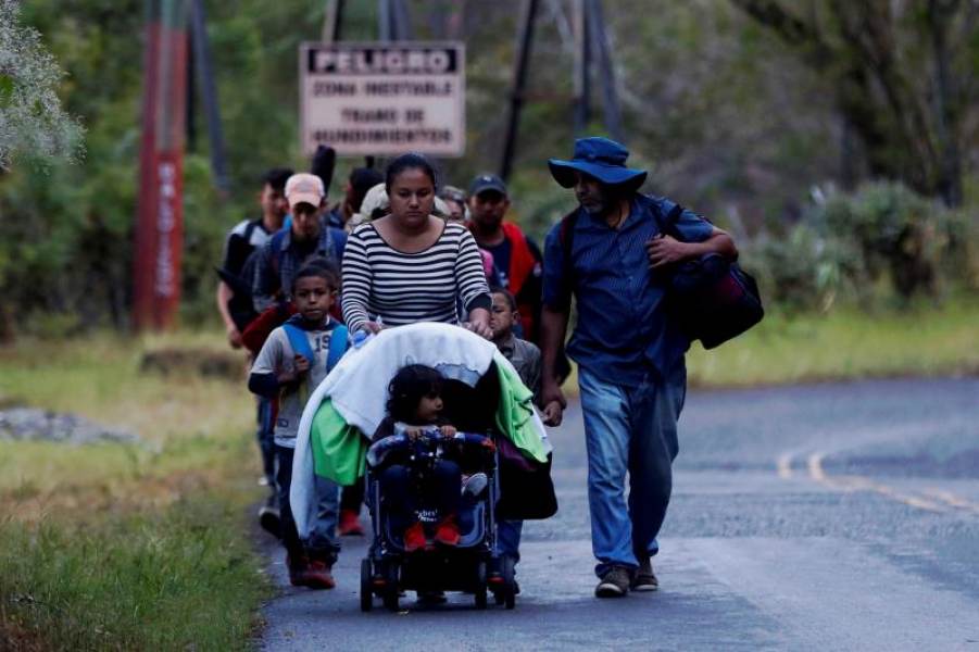 migrantes que cruzan por Honduras