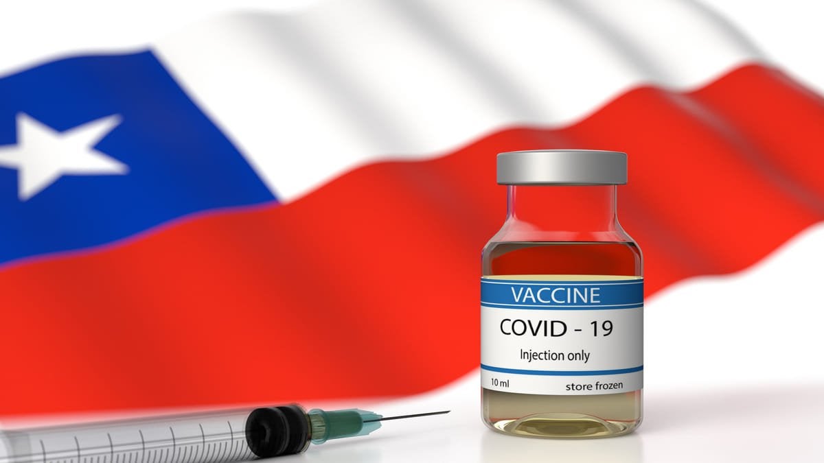 Chile prohíbe vacuna AstraZeneca.