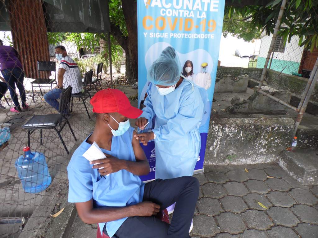 Vacunación Ceiba poca afluencia