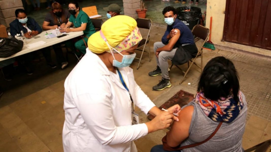 Martes vacuna COVID-19 Honduras