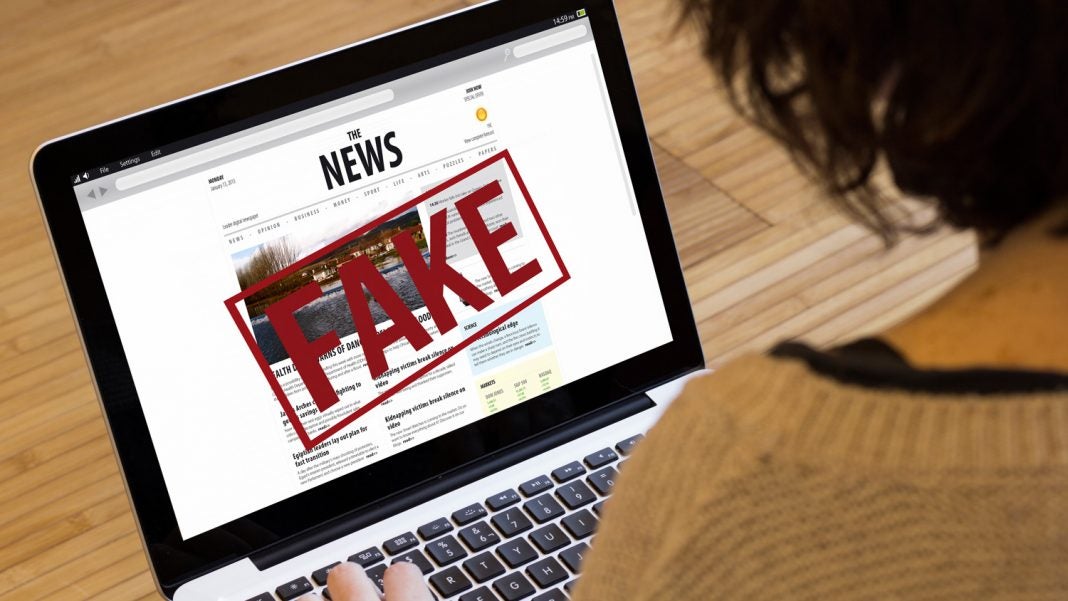 Cómo detectar las noticias falsas