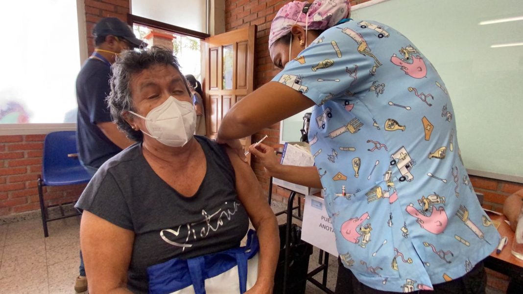 Vacunación COVID Honduras viernes