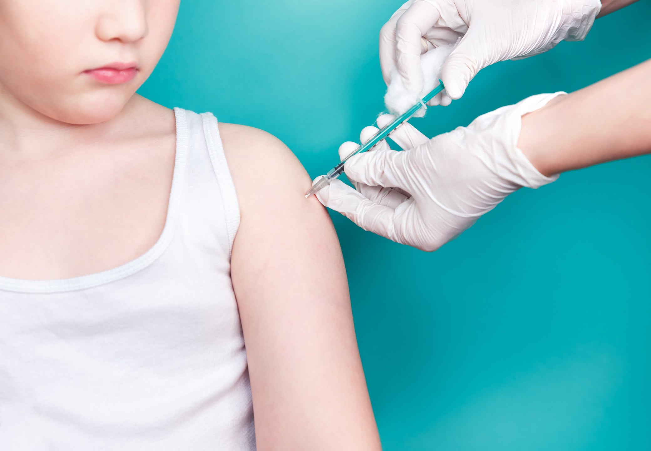 Pfizer anunció que su vacuna es aplicable y efectiva en niños de 5 a 11 años de edad.