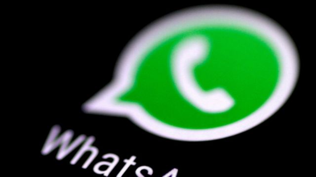 WhatsApp puede cerrar un grupo automáticamente si este ha recibido varias denuncias de diferentes usuarios o si contiene información sospechosa, como nombres o descripción de grupos ilegales.