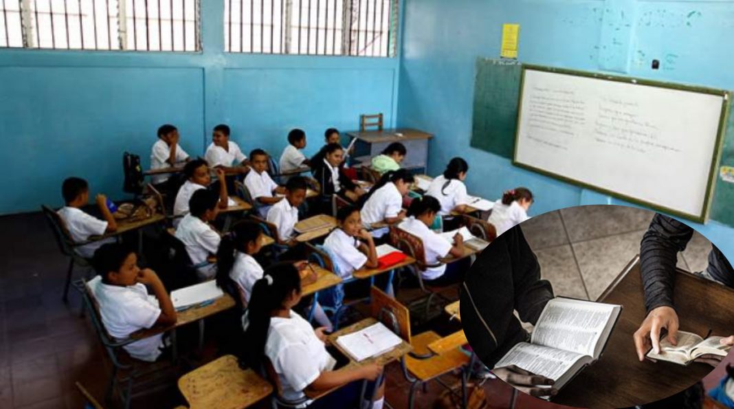 Lectura de la Biblia escuelas Honduras