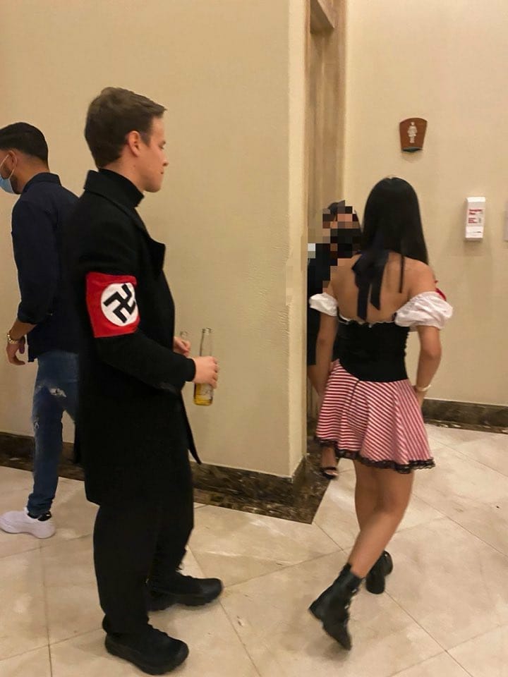 Critican a hijo de Fernando Anduray por disfraz con símbolo nazi