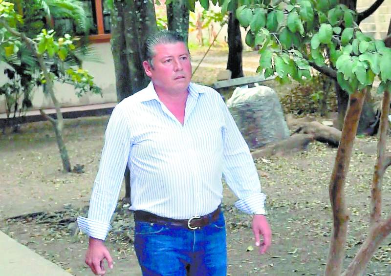 Alcalde de Talanga compitió contra su hijo