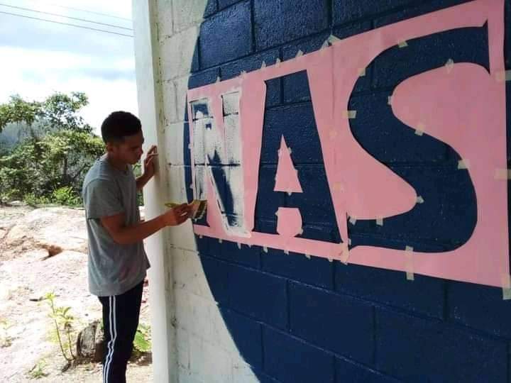 Hondureño pintó mural de la NASA y ellos le respondieron