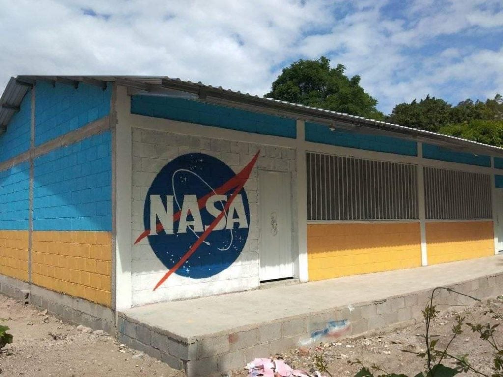 Hondureño pintó mural de la NASA y ellos le respondieron