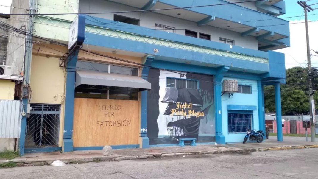cierre por extorsión en La Ceiba