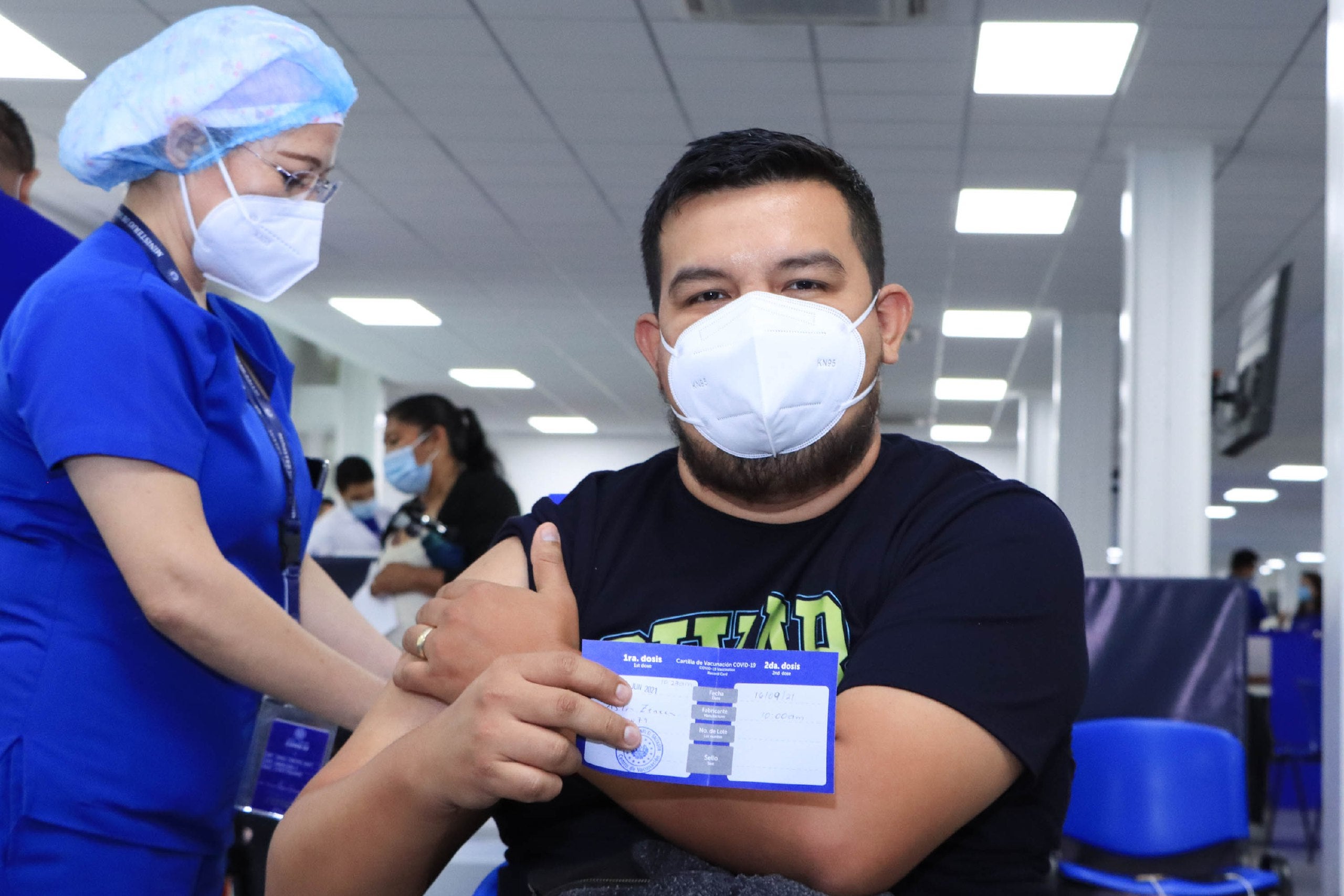 La vacunación sigue avanzando en El Salvador.