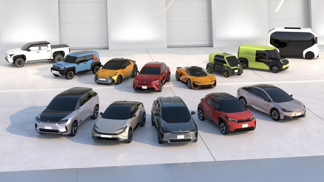 Toyota presenta 12 prototipos eléctricos