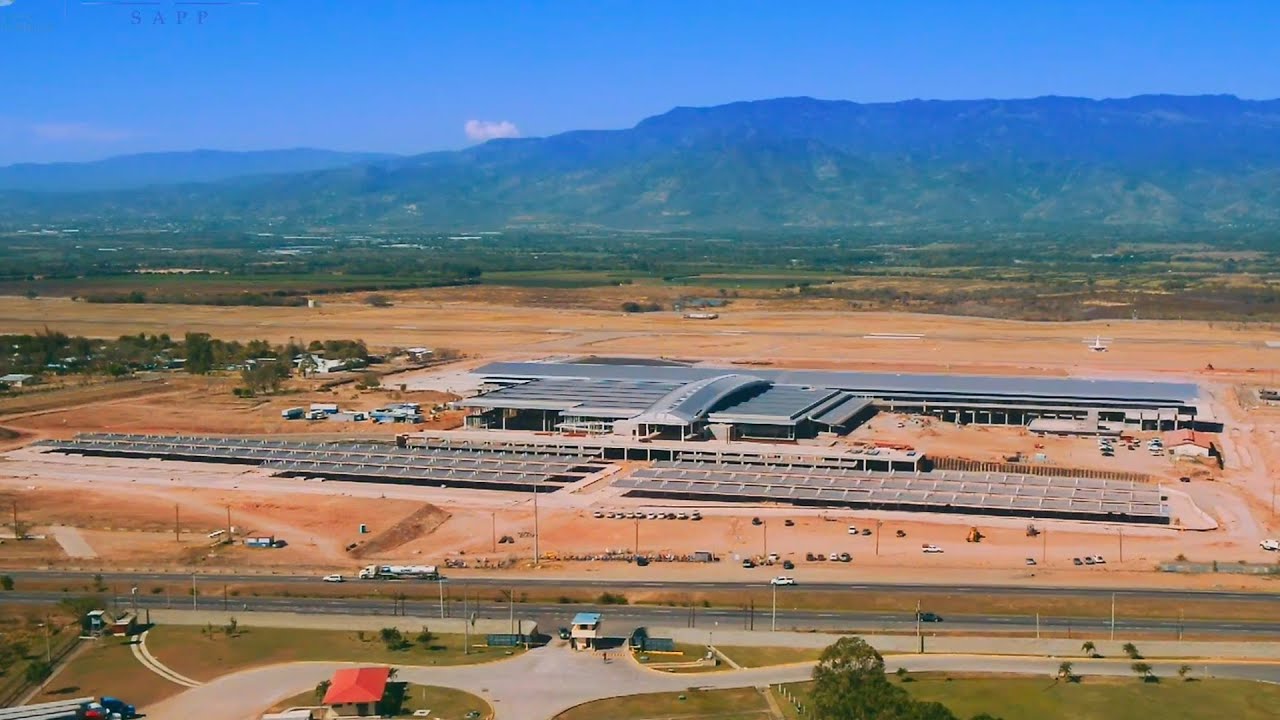 Vista aérea del Aeropuerto Internacional de Palmerola.