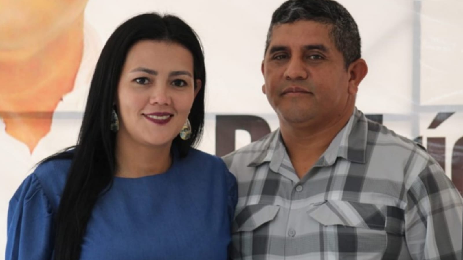 Excapitán, Santos Orellana y su esposa