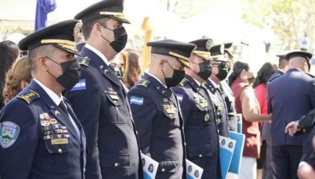 ceremonia de ascensos policia nacional