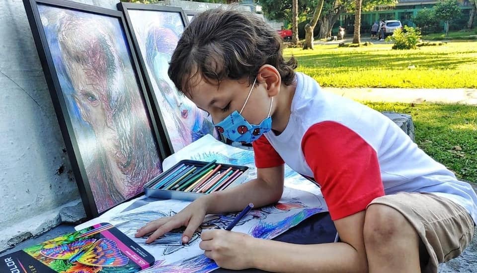 Ian de 7 años que dibuja