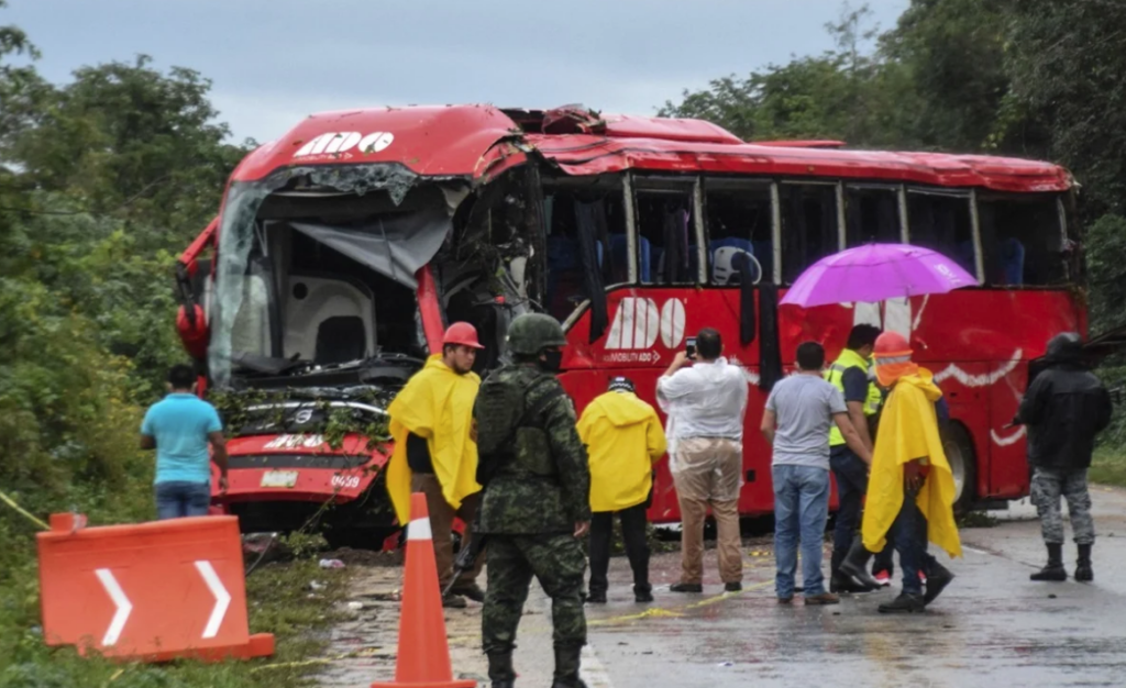En México mueren 8 personas tras accidente